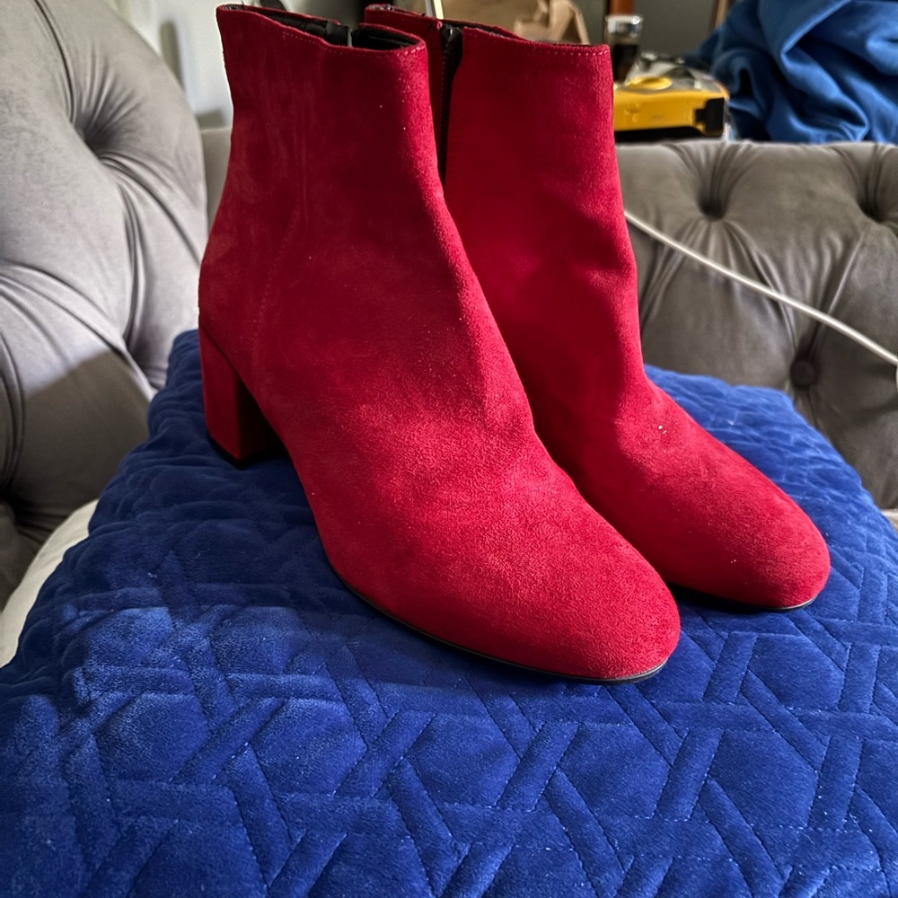 Chic Red Ankle Booties - Picture 3 of 6
